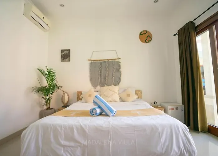Madalena 4br Family W Pool Walk To & Cafe Villa Canggu