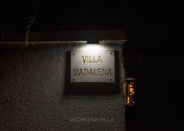Madalena 4br Family W Pool Walk To & Cafe