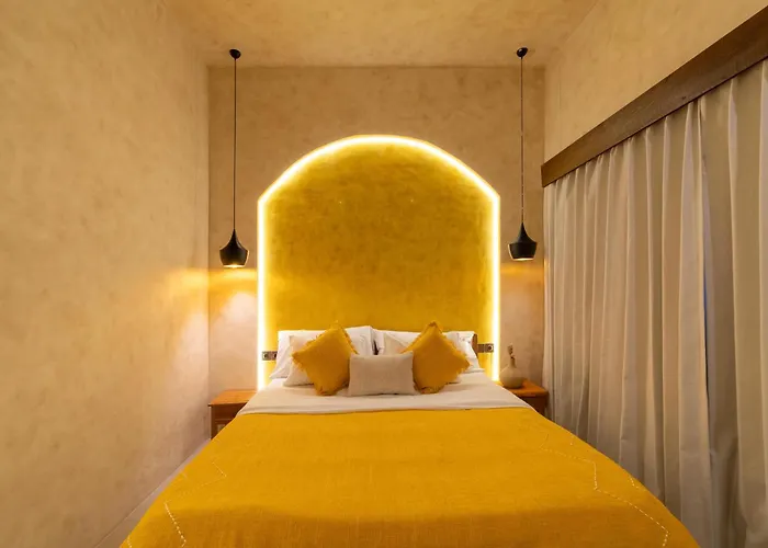 Madalena 4br Family W Pool Walk To & Cafe فيلة